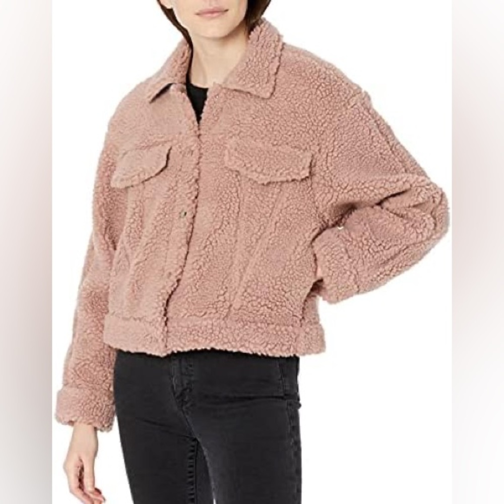 ASTR Sherpa jacket
